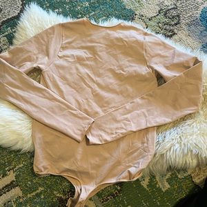 Skims Long sleeve body suit new with no tags